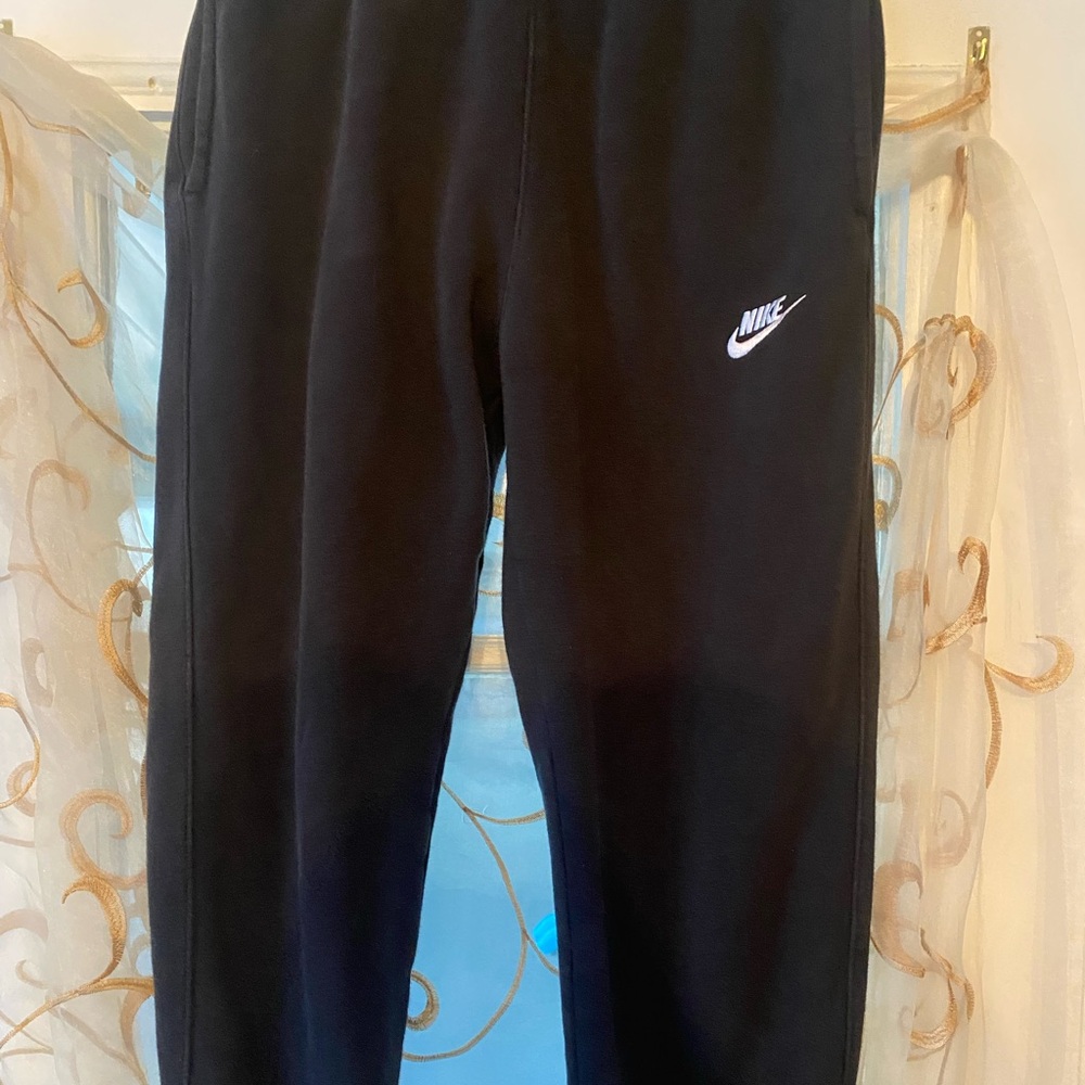 Nike mens sweatpants Size small in black
